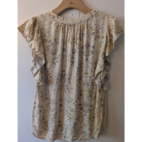 Doe & Rae Cream Floral V Neck Blouse - Picture 2 of 9